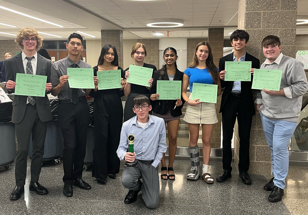 CPHS Speech & Debate placed 4th at Valparaiso‘s Dr. Larry Stuber Debate tournament. Iris Estrada won the novice Lincoln-Douglas division.  World Schools teams placed 3rd and 5th. 