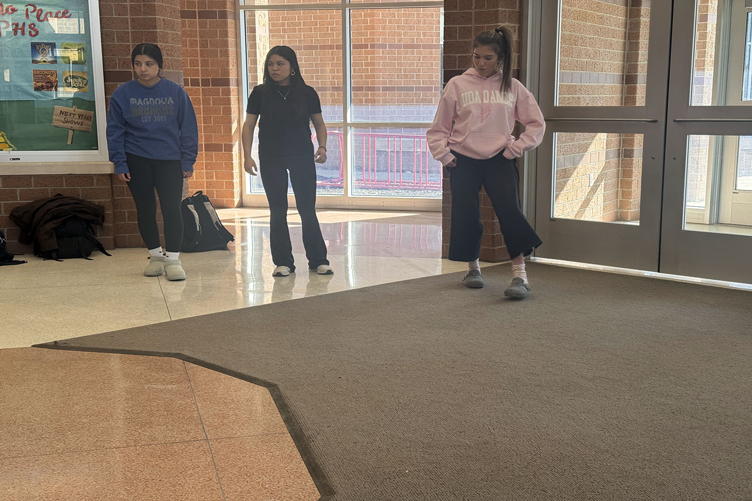 AP/DC Spanish 4 students learn how to dance