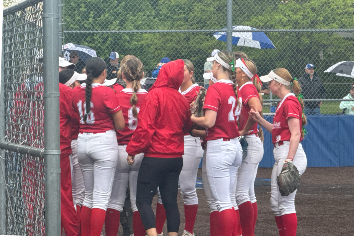 The Bulldogs prepare for the game.